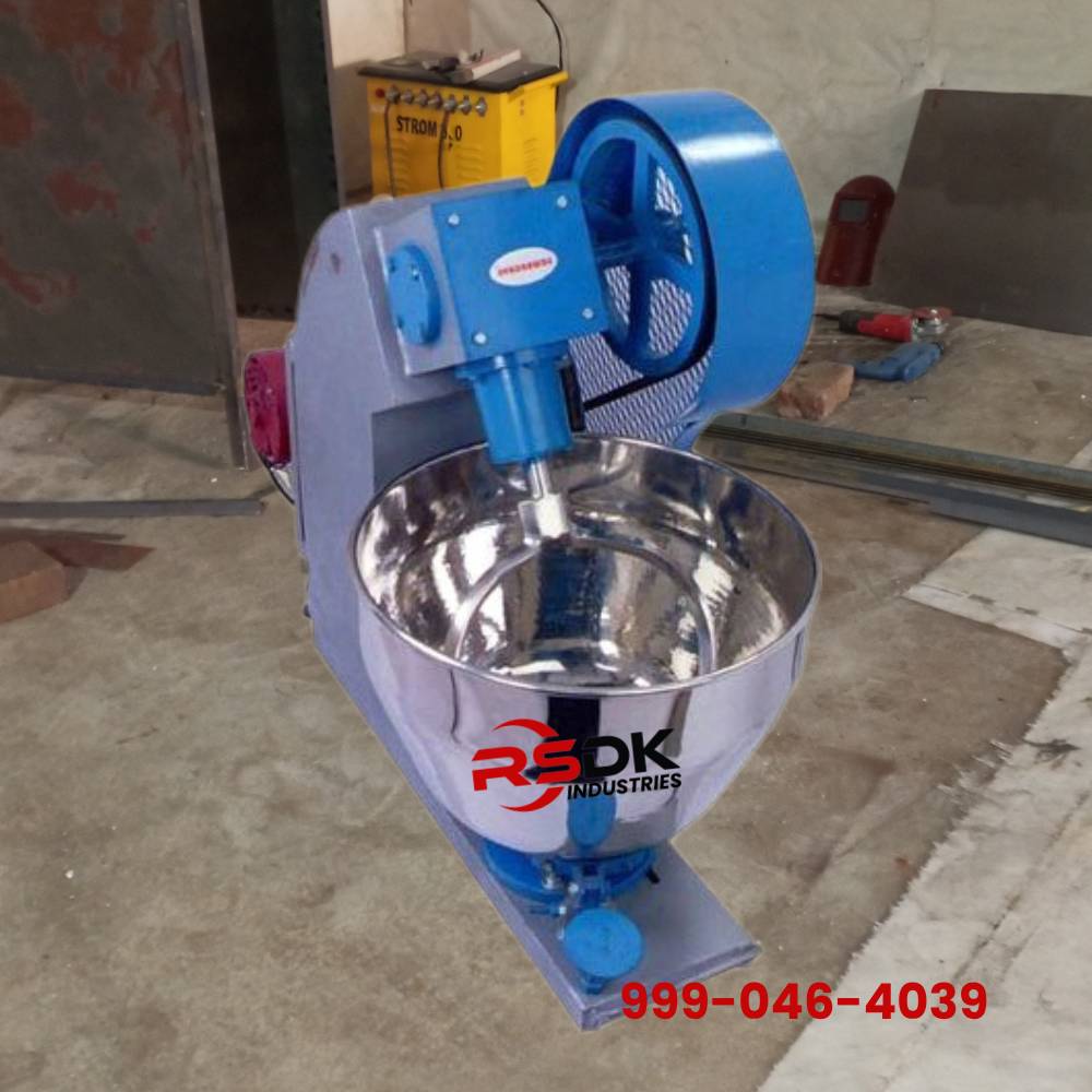 Dough kneader machine